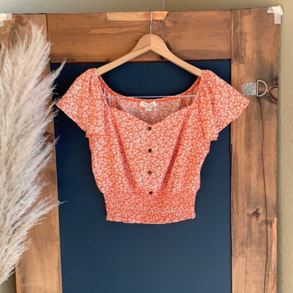 NWOT Crop Top